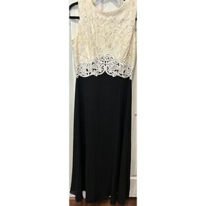 Scott McClintock Intricate Ivory Lace  Formal Dress/Gown Vintage Size 12